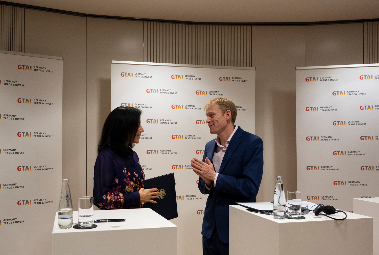 images/aktuelles/GTAI%20auf%20dem%20Weltraumkongress/PK_25.9.25_DSC_1726.webp#joomlaImage://local-images/aktuelles/GTAI auf dem Weltraumkongress/PK_25.9.25_DSC_1726.webp?width=1500&height=1009